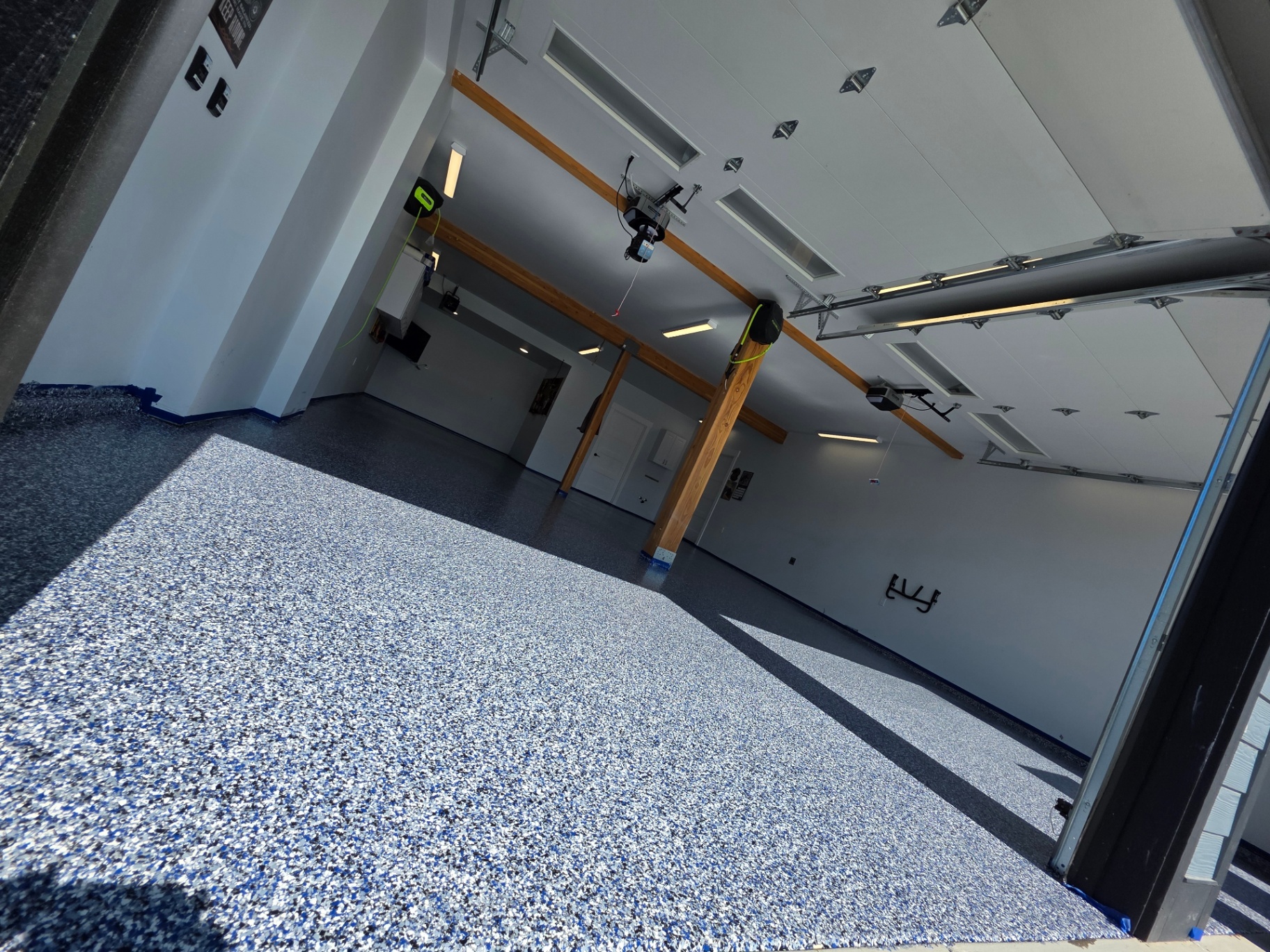 Large garage epoxy flooring project